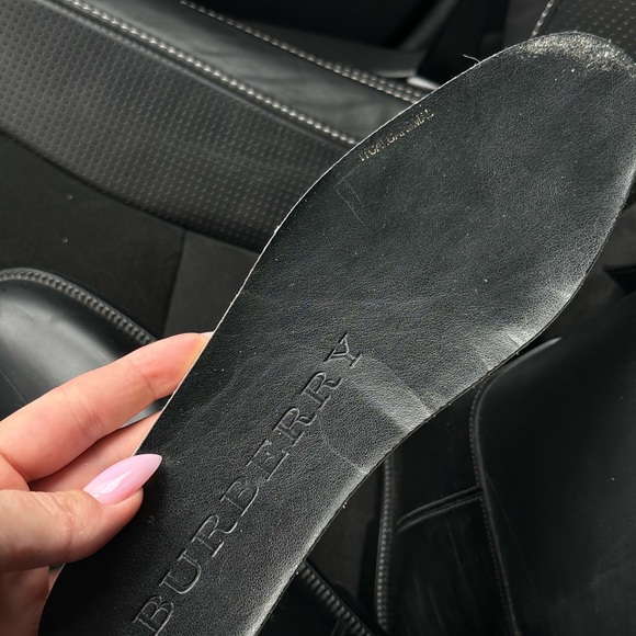 Burberry women’s belted esquestrian buckled detail rain boots 38 - Picture 7 of 9